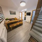 Oeneus Apartament