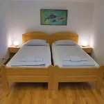 Oeneus Apartament