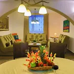 Apartament Oeneus