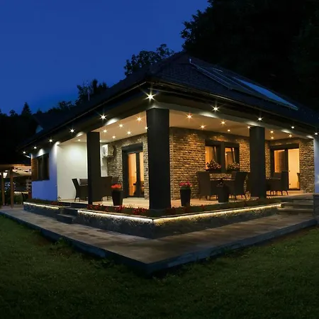 Oeneus Apartament Racic