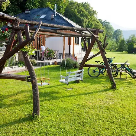 Apartament Oeneus Racic